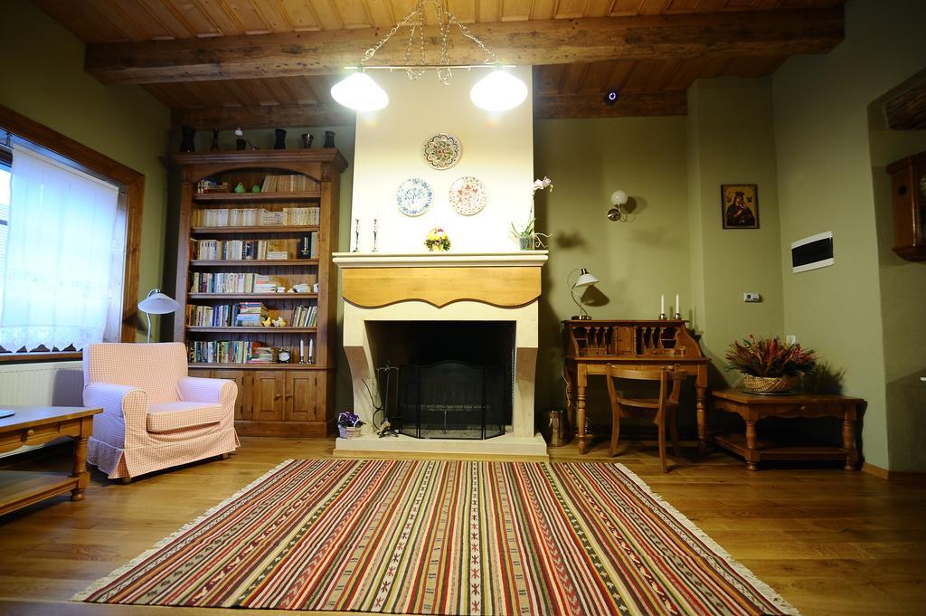 Pensiunea Tohanu Vechi Zarnesti Exterior foto